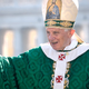 Vatikan v bran nekdanjemu papežu: Opravičil se je žrtvam, boril proti pedofiliji