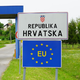 Ob podpori vstopu Hrvaške v schengen opozorilo o spoštovanju arbitraže