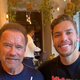 Nezakonski sin Arnolda Schwarzeneggerja zadovoljen z odnosom, ki ga ima z očetom