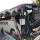 V Avstriji kosovski avtobus, poln potnikov, trčil v betonsko ograjo