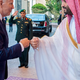 Biden na obisku Savdske Arabije prestolonaslednika pozdravil s 'kepico'
