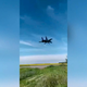 VIDEO: Ukrajinska vojaška letala pristajajo in vzletajo kar na cestah v zaledju