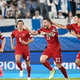 Danska z zmago proti Kazahstanu Sloveniji diha za ovratnik