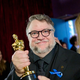 Guillermo del Toro bo režiral adaptacijo romana Frankenstein