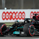 Hamilton zanikal prestop k Ferrariju in napovedal podpis nove pogodbe z Mercedesom