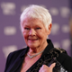 Judi Dench: Ne vidim, težko berem scenarije, a se ne bom upokojila