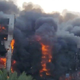 Intenzivni spopadi v Sudanu, uničenih več stavb in nebotičnik