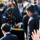 Pred očmi novinarjev zabodli vodjo južnokorejske opozicije