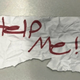 'Pomagaj mi!' - napis, ki je rešil ugrabljeno 13-letnico