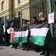 Protest pred nemškim veleposlaništvom: 'Prenehajte s podporo Izraelu'