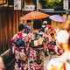 Turistom prepoved vstopa v četrt z gejšami: 'Kjoto ni tematski park'