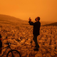 Puščavski prah Atene obarval v oranžno