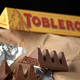 EU proizvajalcu Toblerona in Orea naložila 337,5 milijona evrov kazni