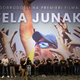 Solze na premieri filma Dežela Junakov: Slovenija je prvak v dobrodelnosti