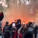 Protestniki z molotovkami napadli izraelsko veleposlaništvo