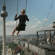Bi se zibali na višini 120 metrov nad eno izmed evropskih prestolnic?