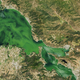 Satelitski posnetek: zakaj je jezero v Kaliforniji povsem pozelenelo?