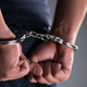 Obsežna kriminalistična preiskava: aretirali 13 članov kriminalne združbe