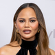 Chrissy Teigen: Družbena omrežja bi morala imeti policijsko uro