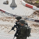 Izraelska vojska v Hebronu razselila več sto palestinskih družin