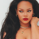 Rihanna v zapeljivi rdeči čipki predstavila svojo novo kolekcijo