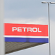 Petrol s 73-odstotnim padcem čistega dobička, krivijo državo