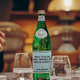 Brez scenarija, le zgodbe: S.Pellegrino v kampanji "Dinner Dialogues" ujame pristne vezi med Lewisom Hamiltonom in njegovimi prijatelji