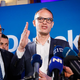 DEMOKRATI POTRDILI VSTOP V JANŠEVO KOALICIJO: Logarjevi dobivajo tri ministrstva