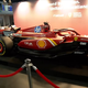 Ferrarijev dirkalnik v središču Ljubljane navdušil navijače