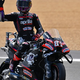 Aprilia z Martinom na čelu na sprintu brani prva štiri mesta