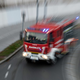 SREDI NOČI EVAKUIRALI 34 STANOVALCEV: V Škofji loki zagorelo v bloku
