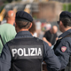 V zažganem avtomobilu našli štiri trupla