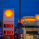 Nori zaslužki naftnih trgovcev: Shell potrojil dobiček