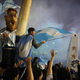 Argentinci v okrnjeni zasedbi pozdravili navijače
