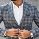 Slim fit ali classic: kateri moški suknjič vam najbolj ustreza?