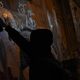 Sredi noči po zidu risali grafite, vrteli glasno glasbo in budili prebivalce