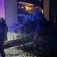 Podrta drevesa, zaliti podvozi in požara. Danes grozijo nova neurja