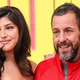 'Adam Sandler med plavanjem nosi nogavice, ker si jih ne more sezuti'