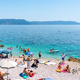 Italijan na plaži snemal gole otroke, odkril ga je varnostnik