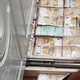 3,2 MILIJONA EVROV SKRITIH V STENAH: Italijanska policija zasegla mafijsko premoženje (FOTO, VIDEO)