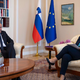 Pirc Musarjeva z Janšo na delovnem sestanku