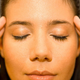 4 joga asane za pomoč pri migreni