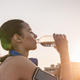 Koliko vode na dan bi morali popiti, če želite shujšati?