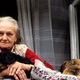 108 let stara Britanka delila skrivnost dolgoživosti in ta je povezana s psi!