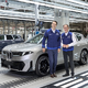 BMW zaposlenim ponuja več kot 650.000 evrov, da odidejo. Zaradi navala so prijave že zaprli!
