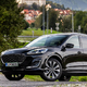Test: Ford Kuga FHEV Vignale - Kuga v večerni toaleti