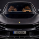 Dubajci "popravili" Ferrarijevega novinca. Izgleda sedaj bolj Ferrari kot original?