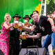 Pivo in cvetje 2026: petkov večer s Parnim Valjakom, Kreslinom, Šank Rockom … (foto, video)