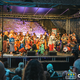 Etno Histeria World Orchestra: Okoli 80 glasbenikov s svetovnimi melodijami napolnilo prostor pred Vodnim stolpom (foto, video)
