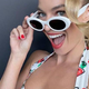 Bela Barbie sončna očala: To je najboljša investicija tega leta (pravijo modne navdušenke)